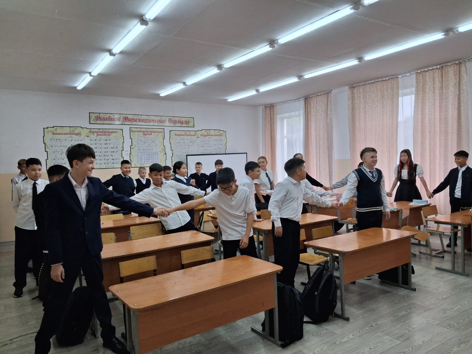 6"Е"кл. Классный руководитель:Тойбаева Жанат Талаптановна  «Моя Родина – Казахстан».